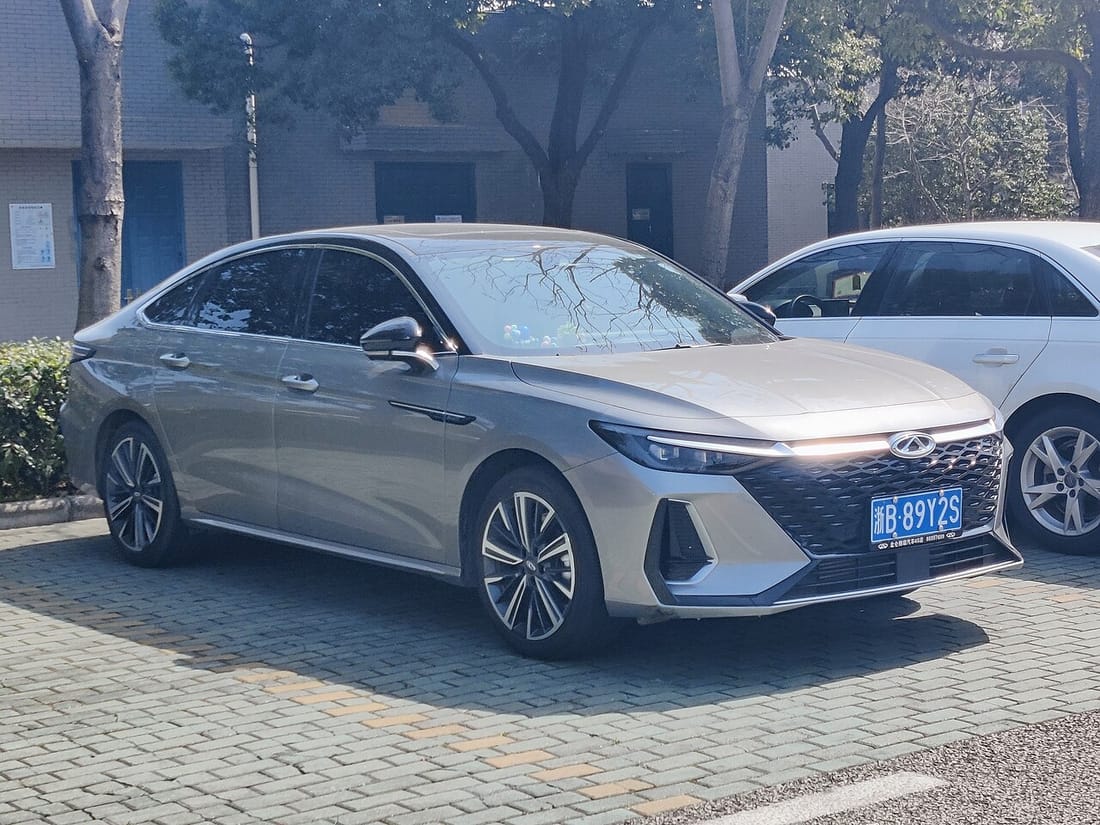 Chery Arrizo 8