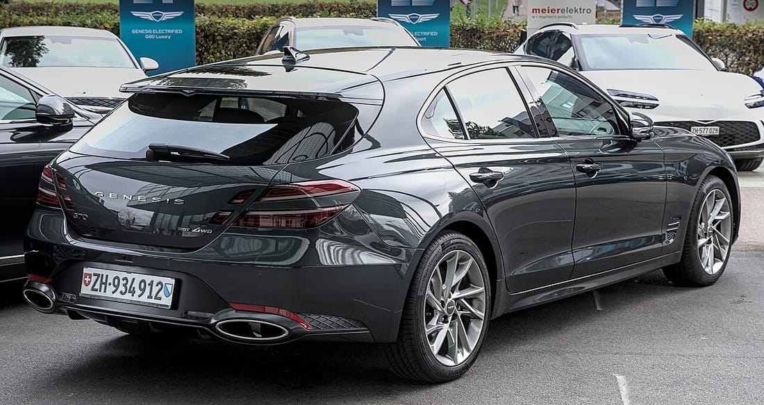 Genesis G70