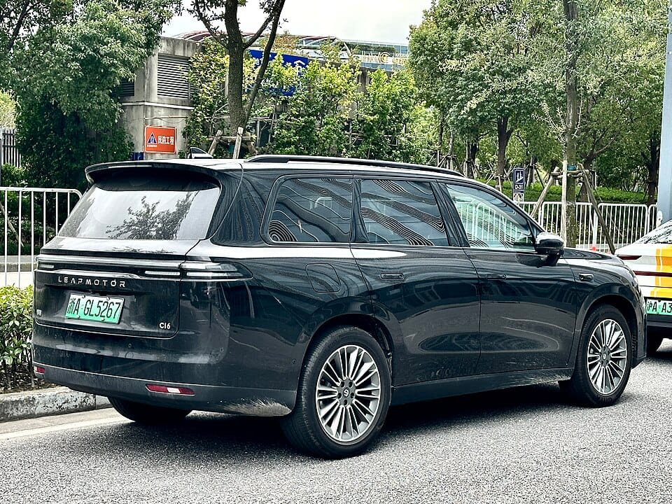 Leapmotor C16