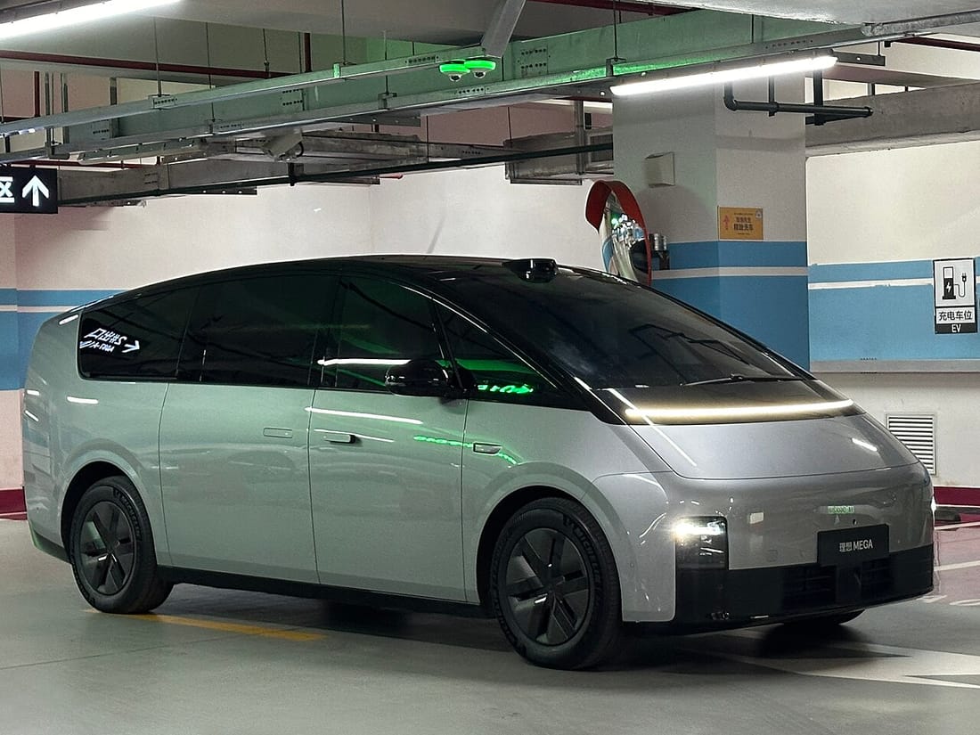 Li Auto MEGA