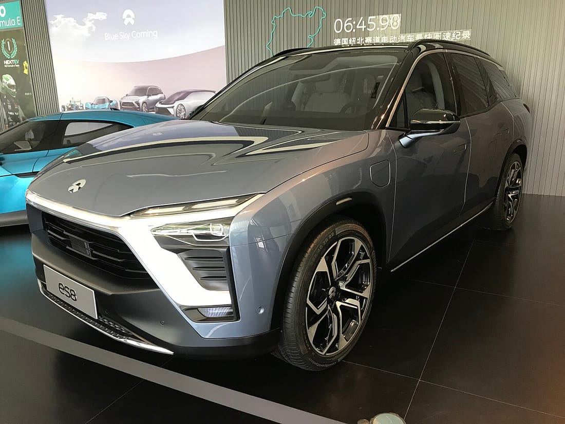Nio ES8